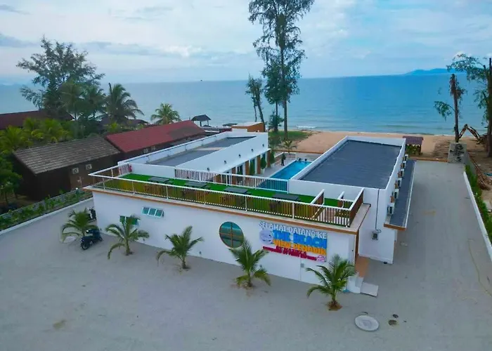 The Beach View Penarik By Haziela